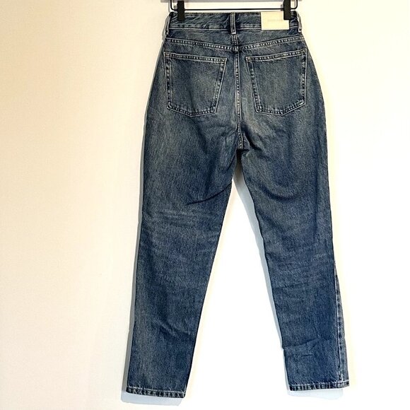 NWOT Everlane The Curvy 90's Cheeky Straight Jean in Vintage Mid Blue  - Size 25 - Picture 8 of 9
